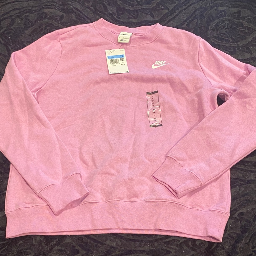 NWT Nike Women's Pink Crewneck Sweatshirt Size Medium